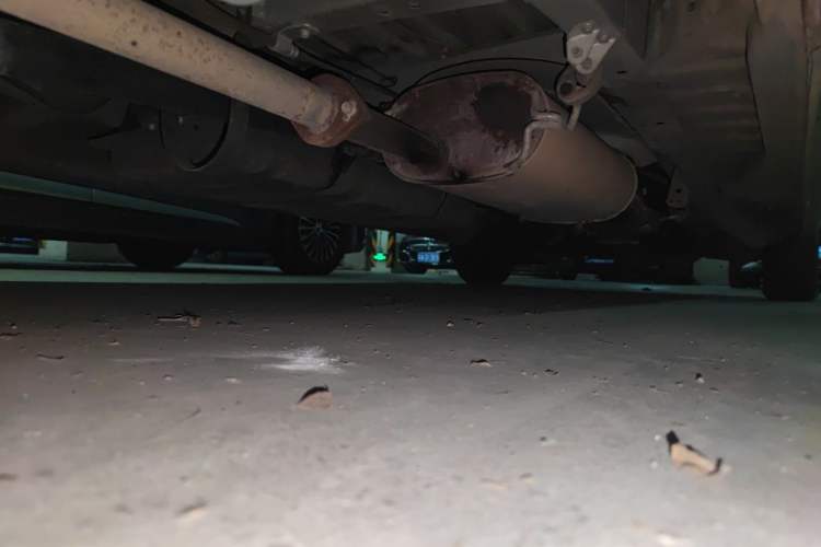 Used Jinbei Grace 2016 2.0L Standard Delivery Version Chassis Rear Right