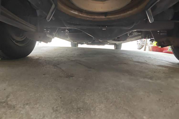 Used Jinbei Grace 2016 2.0L Express Utility Model Chassis Rear