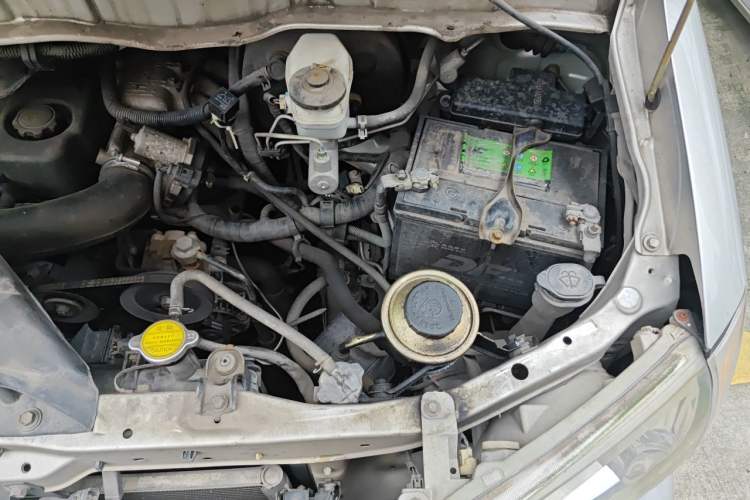 Used Jinbei Grace 2016 2.0L Express Utility Model Engine Bay Left