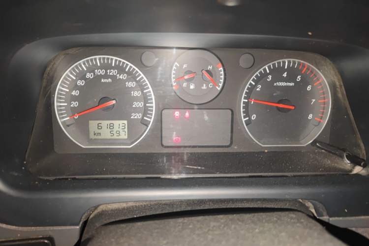 Used Jinbei Grace 2016 2.0L Standard Delivery Version Instrument Cluster
