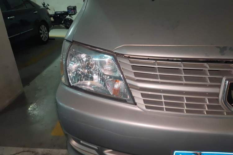 Used Jinbei Grace 2016 2.0L Standard Delivery Version Right Front Headlight