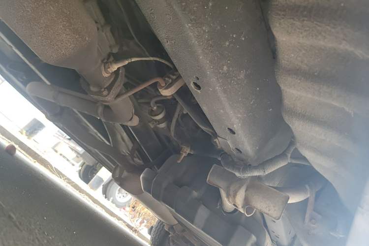 Used Jinbei Grace 2016 2.0L Express Utility Model Chassis Front Left