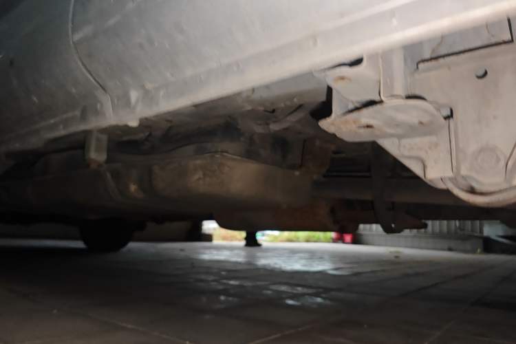 Used Jinbei Grace 2016 2.0L Express Comfort Model Chassis Rear Left