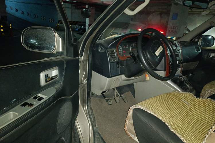 Used Jinbei Grace 2016 2.0L Express Utility Model Driver Seat
