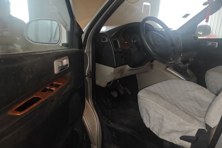 Used Jinbei Grace 2016 2.0L Express Comfort Model Driver Seat