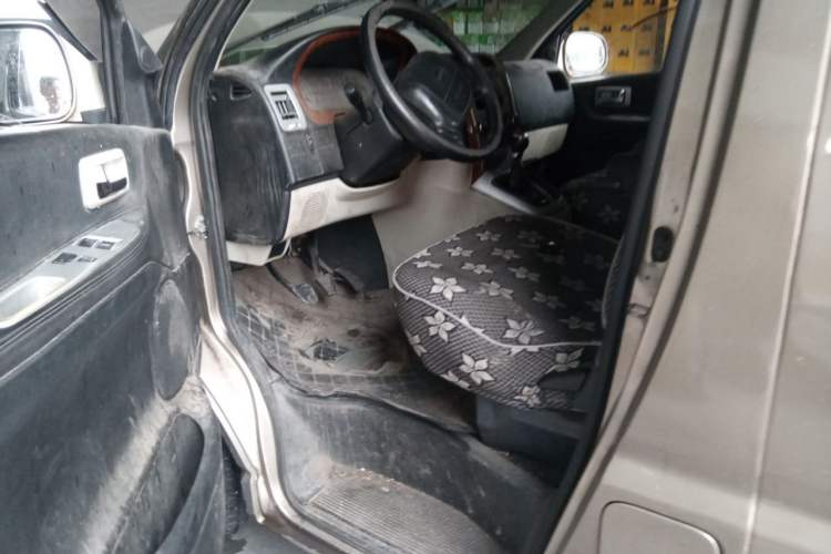 Used Jinbei Grace 2016 2.0L Express Utility Model Driver Seat