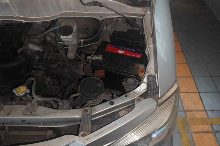 Used Jinbei Grace 2016 2.0L Express Comfort Model Engine Bay Left
