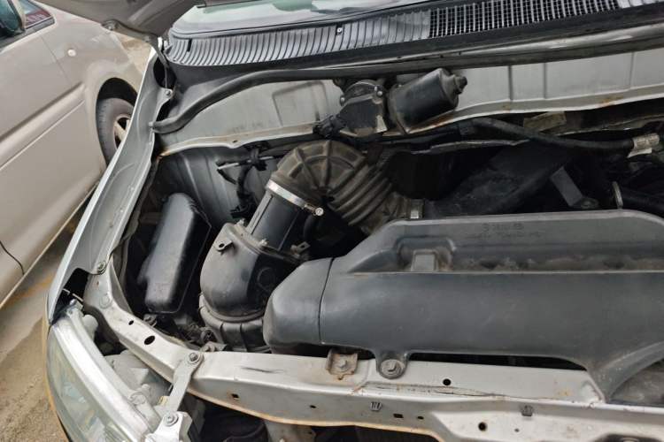 Used Jinbei Grace 2016 2.0L Express Utility Model Engine Bay Right