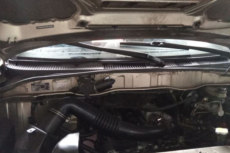 Used Jinbei Grace 2016 2.0L Express Utility Model Engine Bay