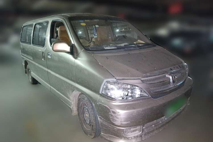 Used Jinbei Grace 2016 2.0L Express Utility Model Front Right 45 Deg
