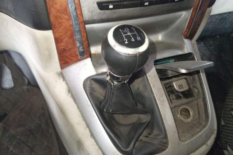 Used Jinbei Grace 2016 2.0L Express Utility Model Gear Lever
