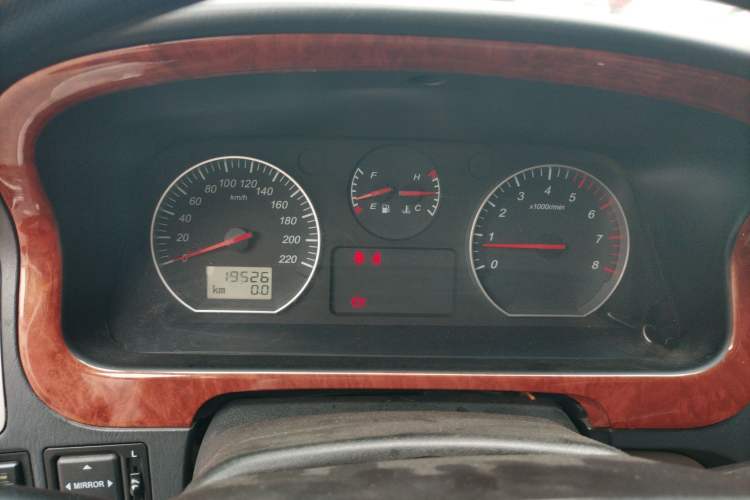 Used Jinbei Grace 2016 2.0L Classic Edition Luxury Long-Wheelbase 9-Seater Instrument Cluster