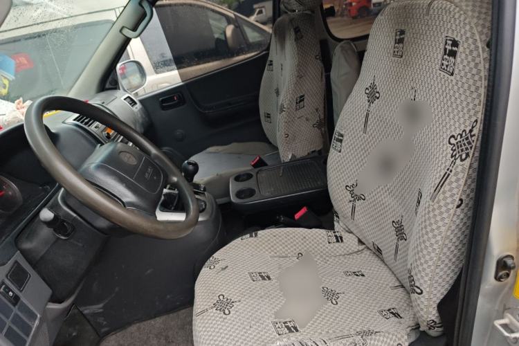 Used Jinbei Grace 2016 2.0L Express Utility Model Left Front Seat