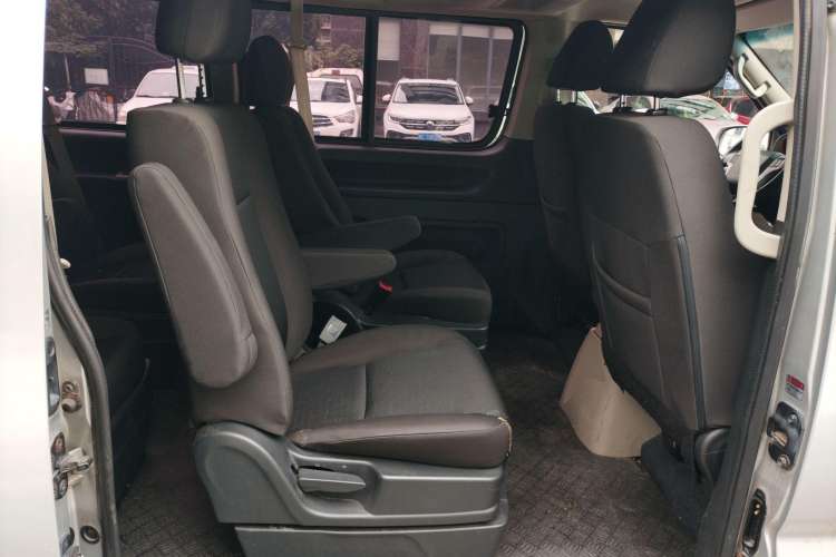 Used Jinbei Grace 2016 2.0L Classic Edition Luxury Long-Wheelbase 9-Seater Left Rear Seat