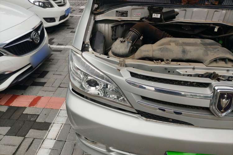 Used Jinbei Grace 2016 2.0L Classic Edition Luxury Long-Wheelbase 9-Seater Right Front Headlight