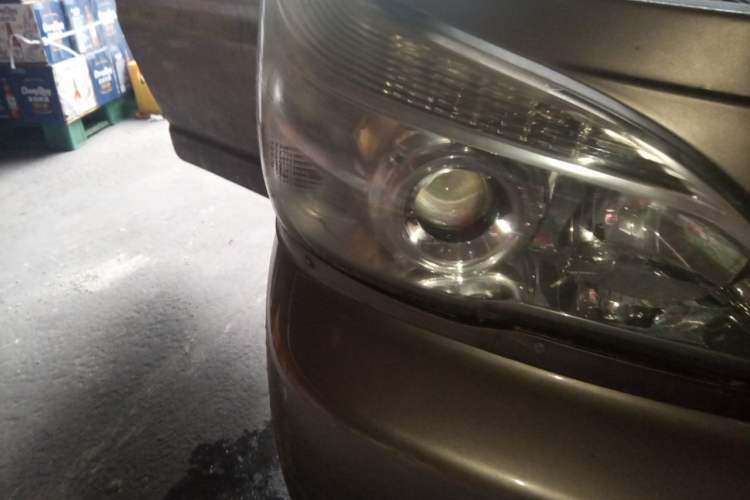 Used Jinbei Grace 2016 2.0L Express Utility Model Right Front Headlight