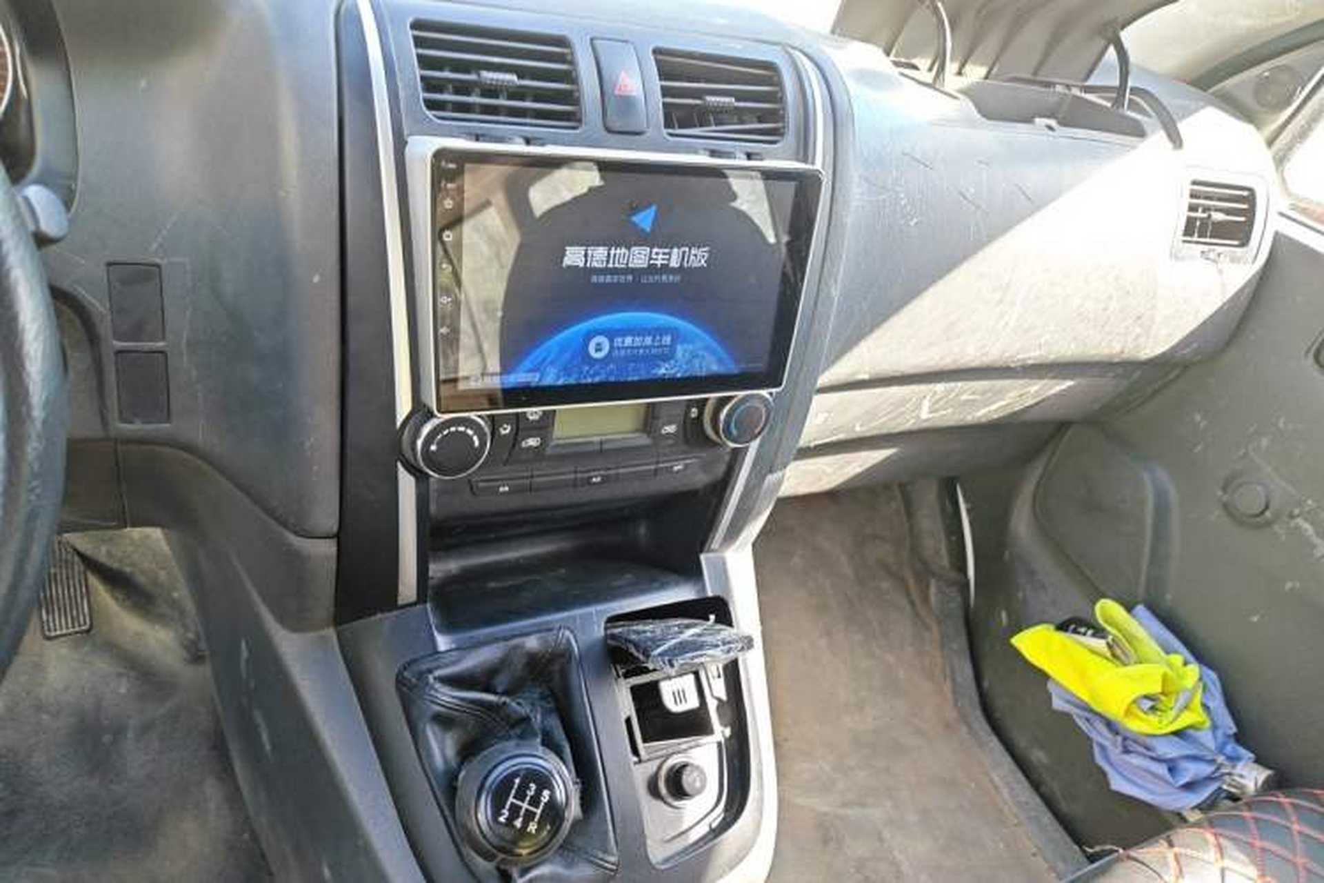 Used Jinbei Grace 2016 2.0L Express Utility Model Audio And AC Panel
