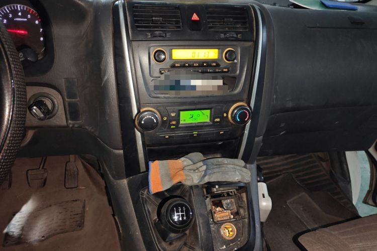 Used Jinbei Grace 2016 2.0L Express Utility Model Audio And AC Panel