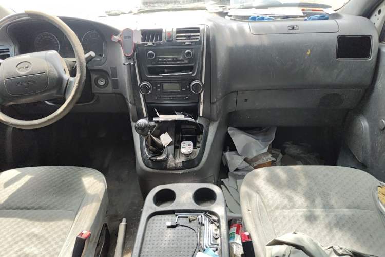 Used Jinbei Grace 2016 2.0L Express Utility Model Center Console