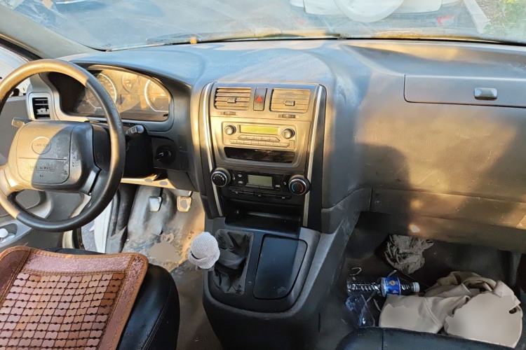 Used Jinbei Grace 2016 2.0L Express Utility Model Center Console