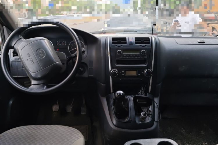 Used Jinbei Grace 2016 2.0L Express Utility Model Center Console