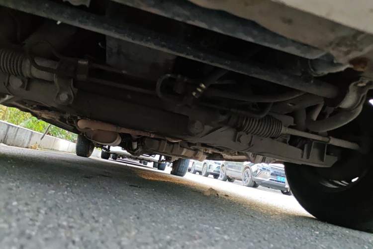Used Jinbei Grace 2016 2.0L Express Utility Model Chassis Front