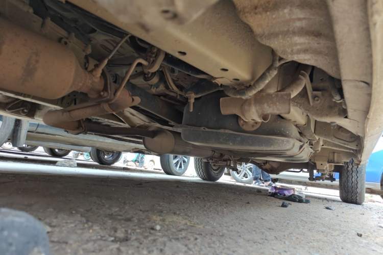 Used Jinbei Grace 2016 2.0L Express Utility Model Chassis Front Left