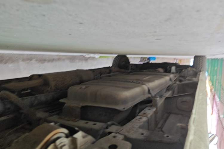 Used Jinbei Grace 2016 2.0L Express Utility Model Chassis Front Left