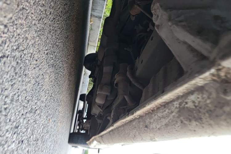 Used Jinbei Grace 2016 2.0L Express Utility Model Chassis Front Left