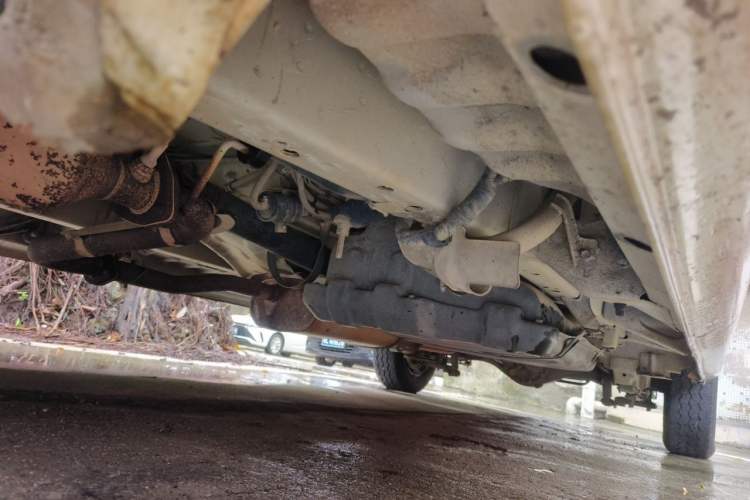 Used Jinbei Grace 2016 2.0L Express Utility Model Chassis Front Left