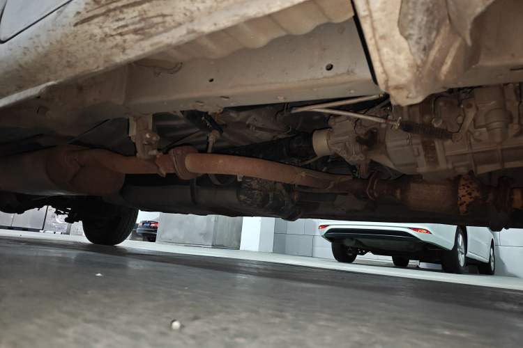 Used Jinbei Grace 2016 2.0L Express Utility Model Chassis Front Right