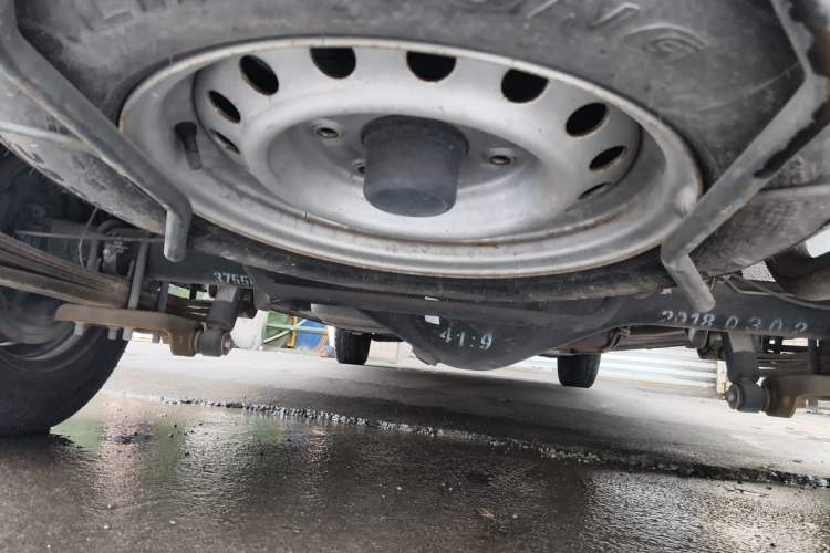 Used Jinbei Grace 2016 2.0L Express Utility Model Chassis Rear