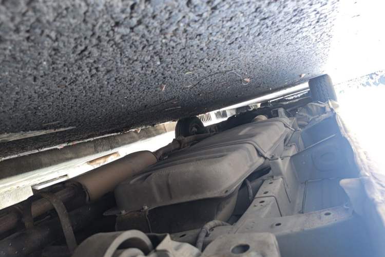 Used Jinbei Grace 2016 2.0L Express Utility Model Chassis Rear Left
