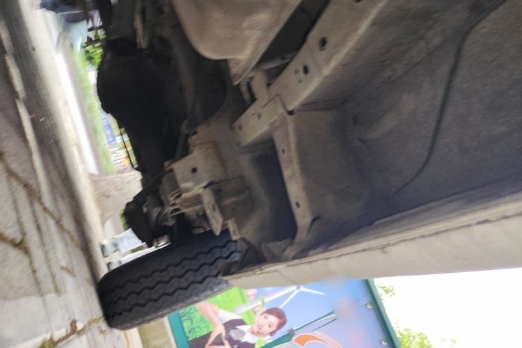 Used Jinbei Grace 2016 2.0L Express Utility Model Chassis Rear Left