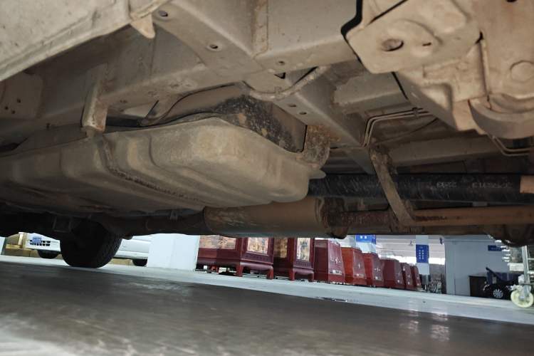 Used Jinbei Grace 2016 2.0L Express Utility Model Chassis Rear Left