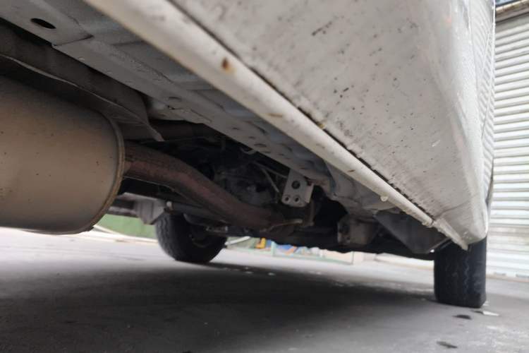 Used Jinbei Grace 2016 2.0L Express Utility Model Chassis Rear Right