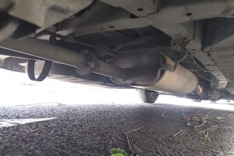 Used Jinbei Grace 2016 2.0L Express Utility Model Chassis Rear Right