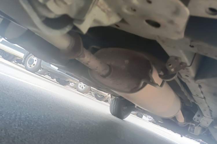 Used Jinbei Grace 2016 2.0L Express Utility Model Chassis Rear Right