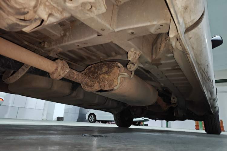 Used Jinbei Grace 2016 2.0L Express Utility Model Chassis Rear Right