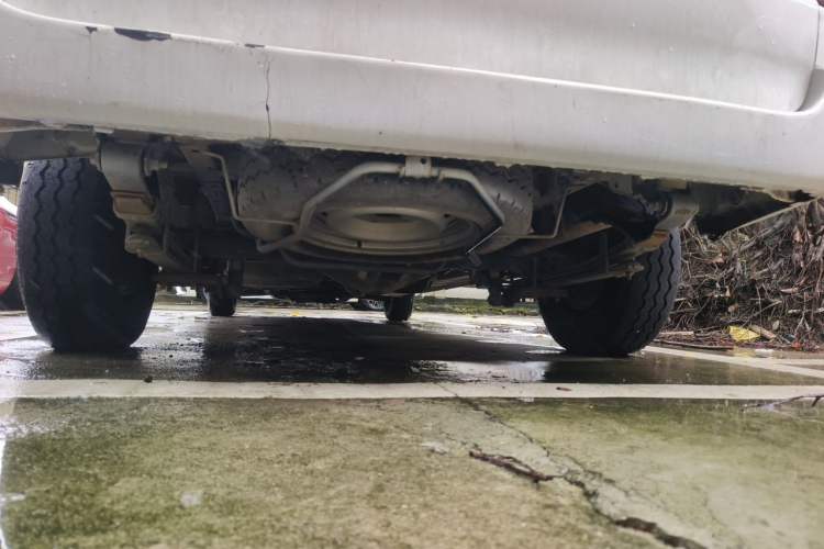 Used Jinbei Grace 2016 2.0L Express Utility Model Chassis Rear