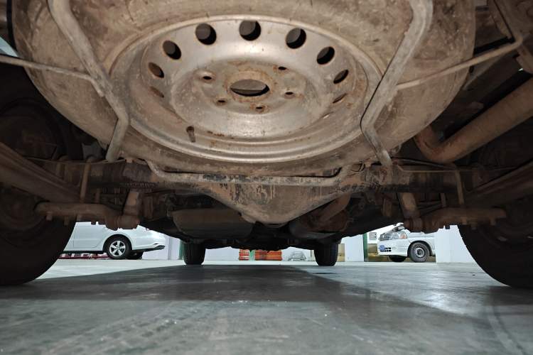 Used Jinbei Grace 2016 2.0L Express Utility Model Chassis Rear
