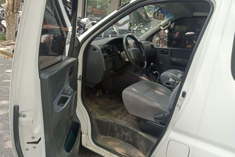 Used Jinbei Grace 2016 2.0L Express Utility Model Driver Seat