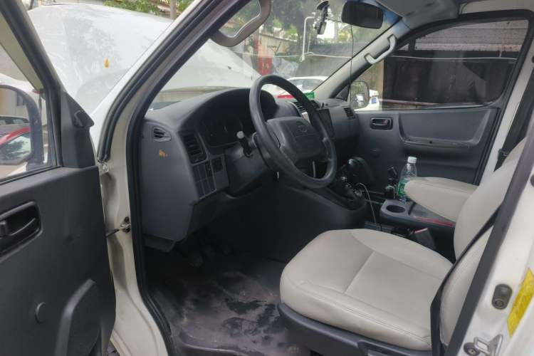 Used Jinbei Grace 2016 2.0L Express Utility Model Driver Seat