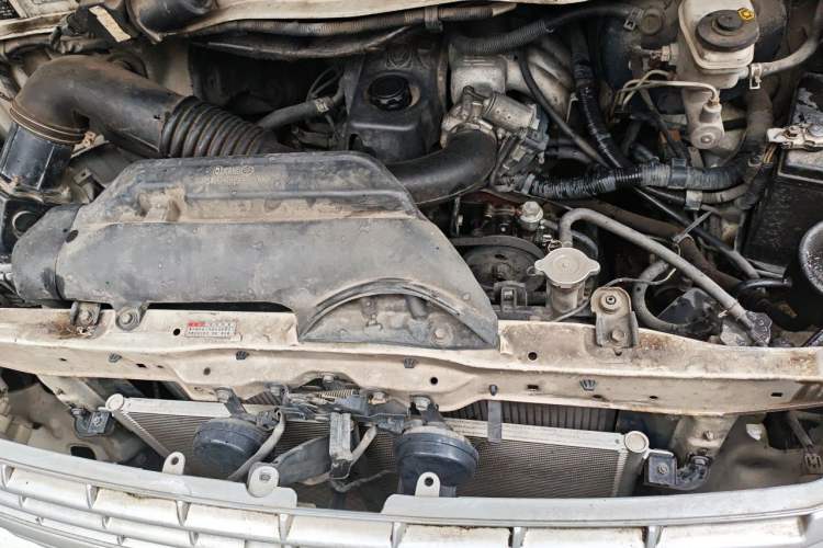 Used Jinbei Grace 2016 2.0L Express Utility Model Engine Bay