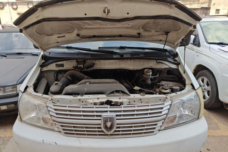 Used Jinbei Grace 2016 2.0L Express Utility Model Engine Bay