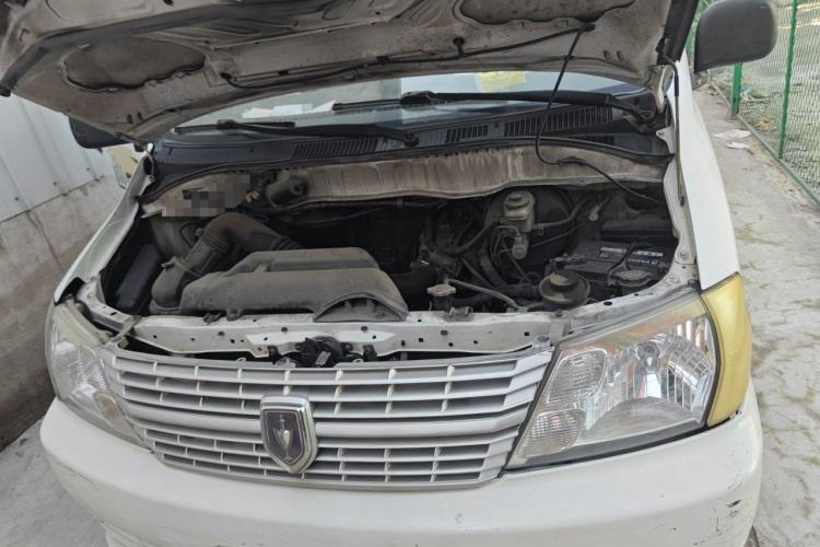 Used Jinbei Grace 2016 2.0L Express Utility Model Engine Bay
