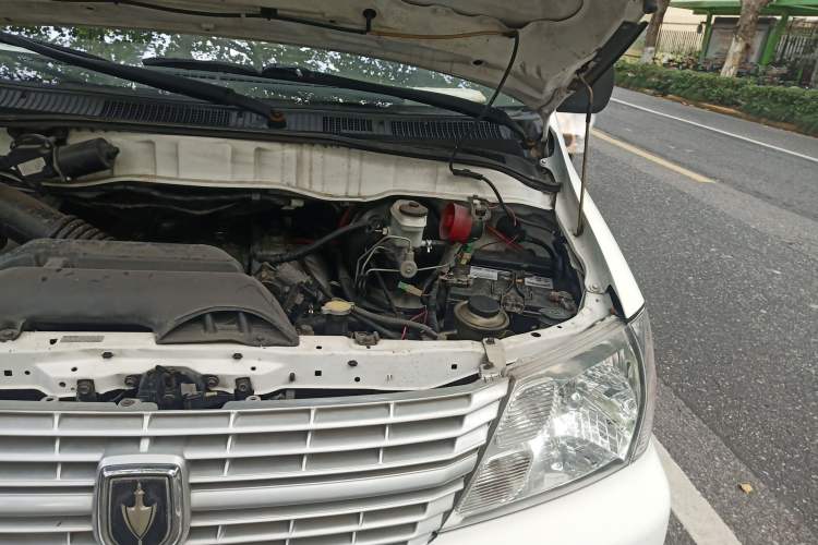 Used Jinbei Grace 2016 2.0L Express Utility Model Engine Bay Left