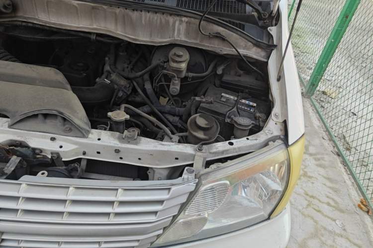 Used Jinbei Grace 2016 2.0L Express Utility Model Engine Bay Left