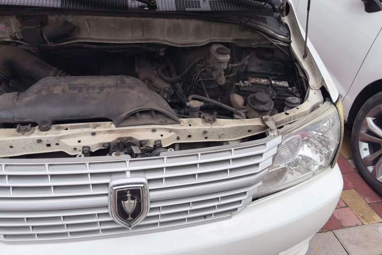 Used Jinbei Grace 2016 2.0L Express Utility Model Engine Bay Left