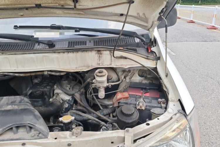 Used Jinbei Grace 2016 2.0L Express Utility Model Engine Bay Left